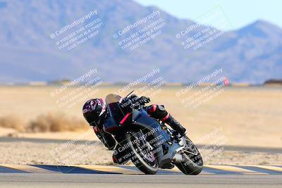 media/Jan-08-2022-SoCal Trackdays (Sat) [[1ec2777125]]/Turn 4 (1145am)/